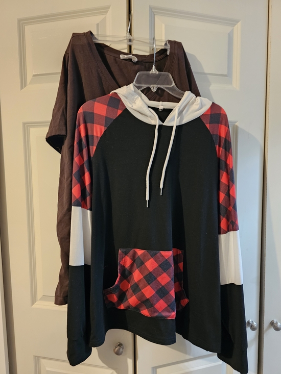 Tops - Set Of 2 Woman's 3XL Tops Black Hoodie with Red Buffalo Plaid Accents& Brown Tee